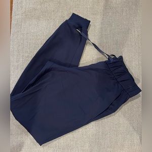 Lulú Lemon cropped Joggers.